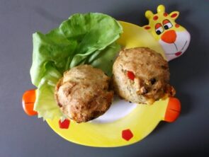 Zdrowe muffinki z warzywami i serem